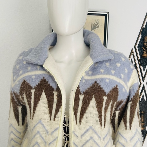 Vintage Woolrich Blue and Brown Wool Sweater - Picture 1 of 7